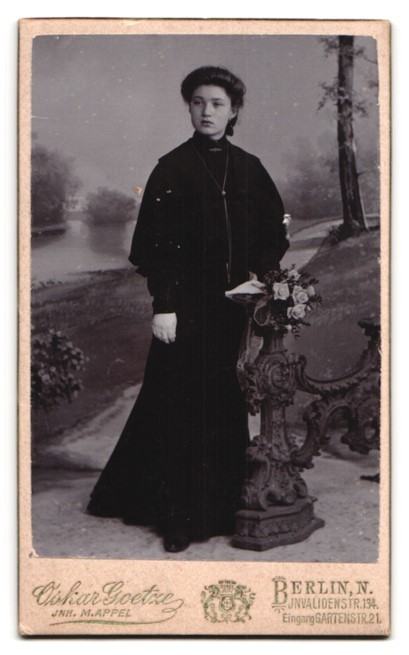 Photography Oskar Goetze, Berlin, Invalidenstr. 134, Photographer’s Monogram Practice