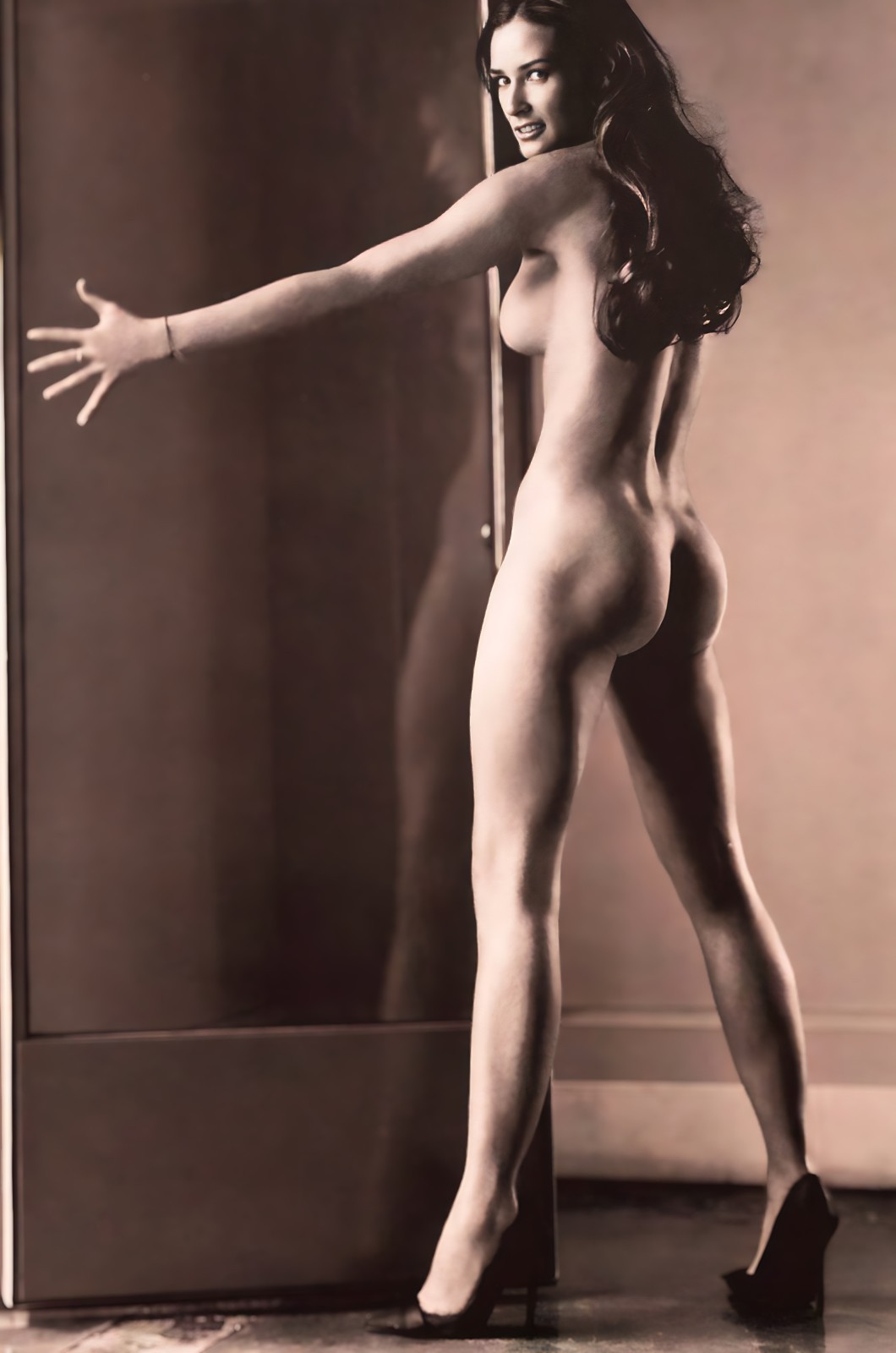 Demi Moore 1 Nude