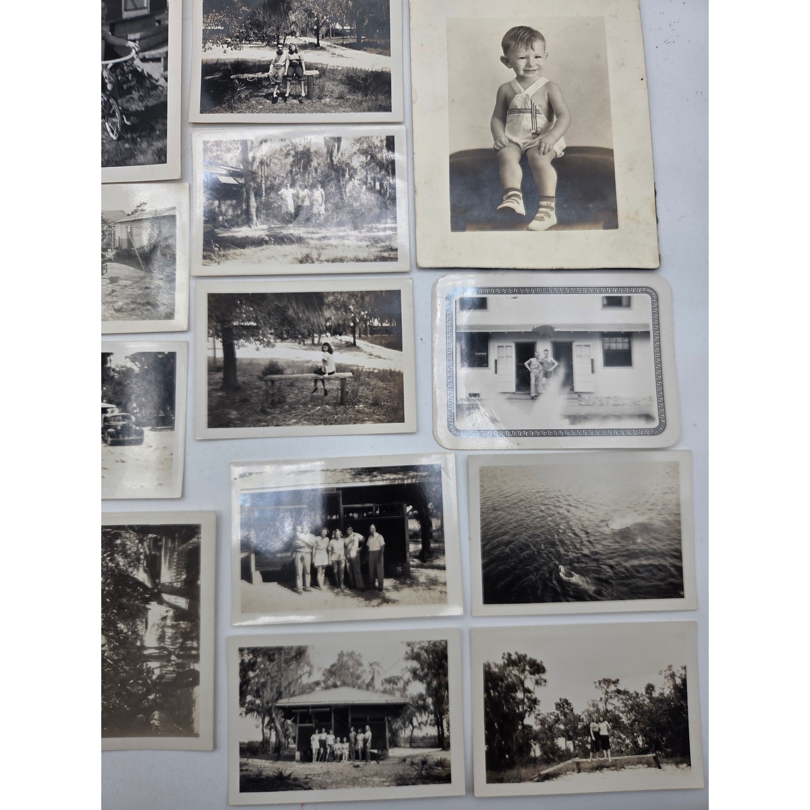 Lot 29 1940s–1961 Vintage Silver Gelatin Family Snapshot Photos