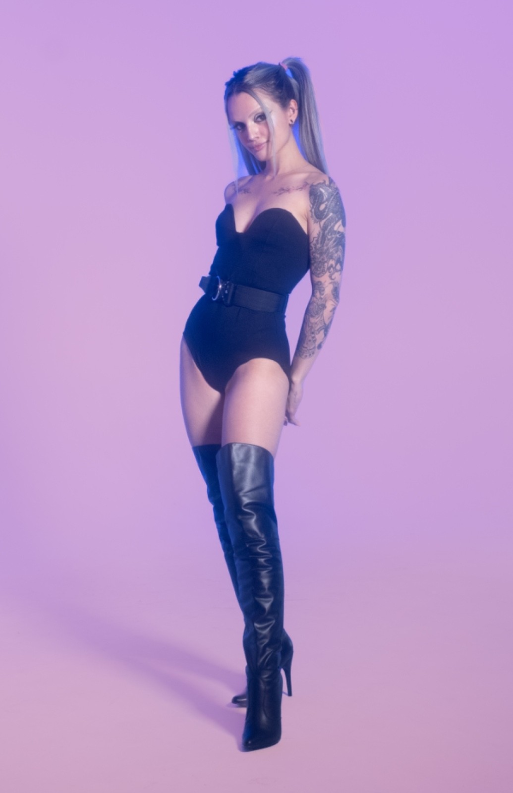 Art Model Bradley 8×12″ Color Archival Photographic Print Lustre Finish