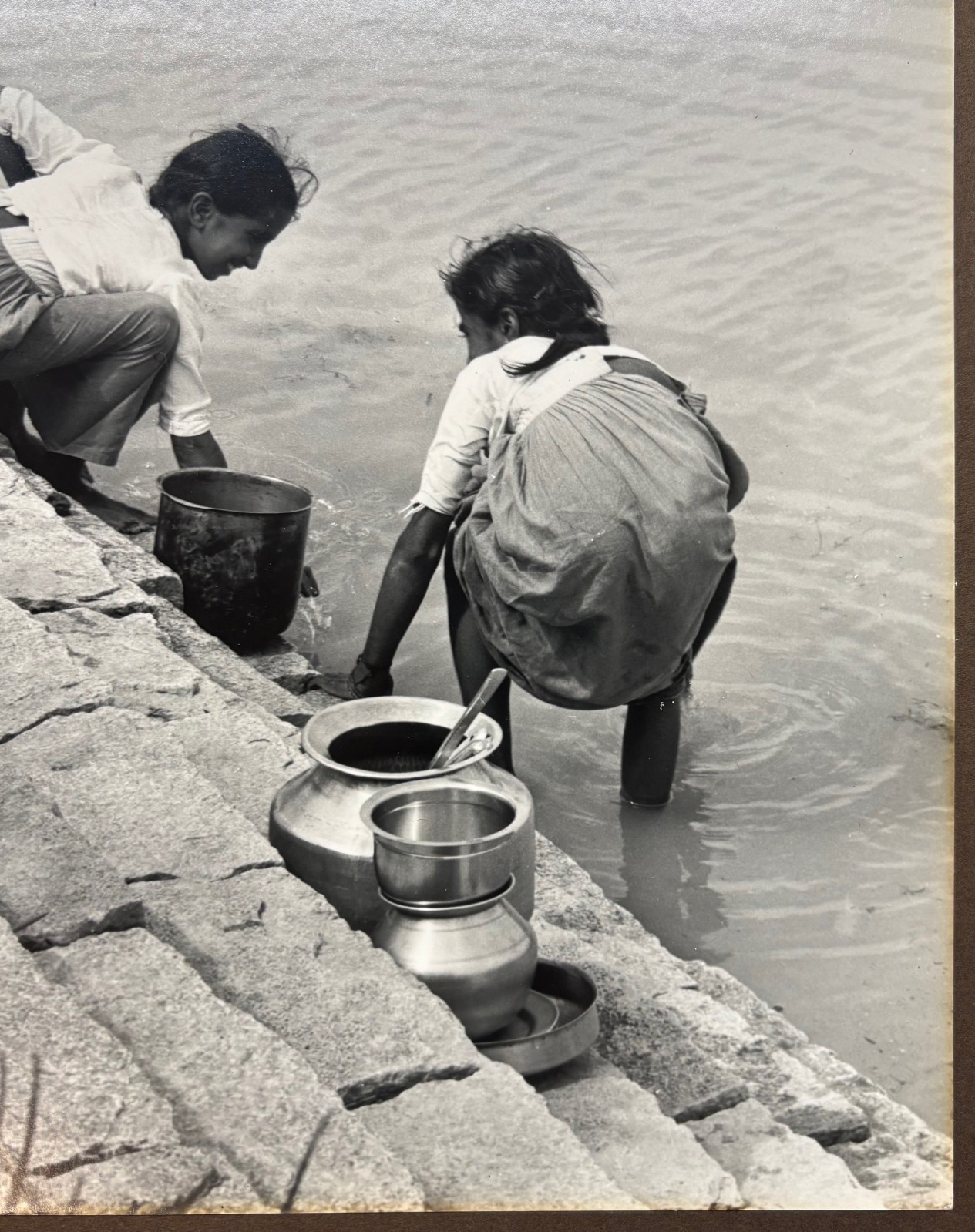 Original CLEMENS KALISCHER ‘Girls Washing on the River Banks INDIA’ PHOTOGRAPH
