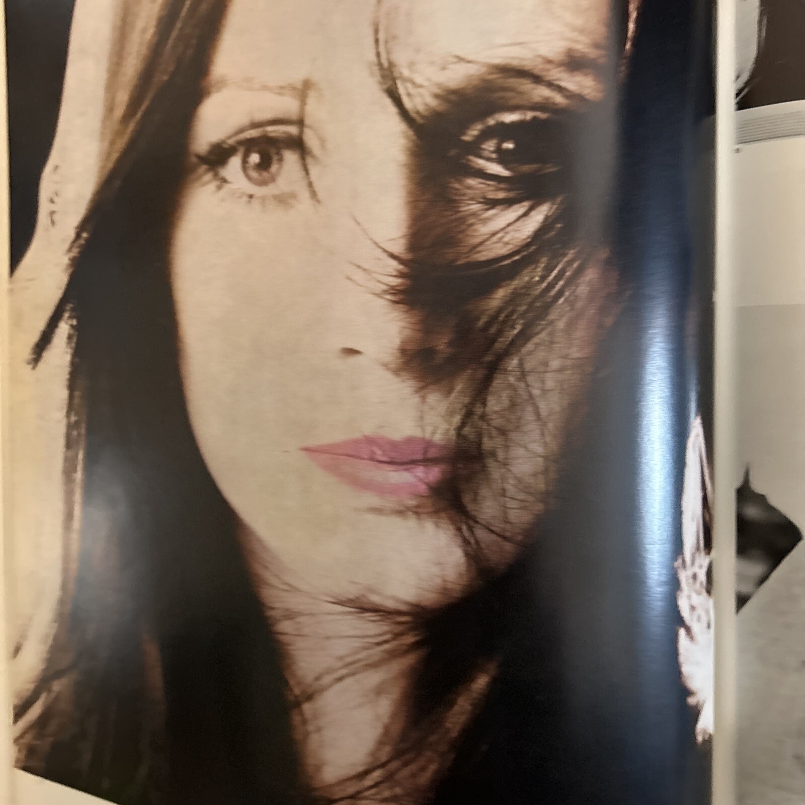 Photographis 70 Book. Vintage. Beautiful Photos Minor Age Wear / Musty Smell.