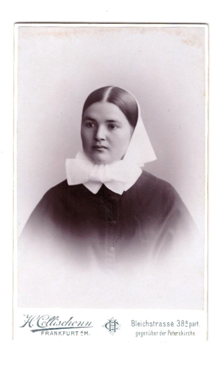 CDV photo around 1900, young woman, nurse, Frankfurt am Main