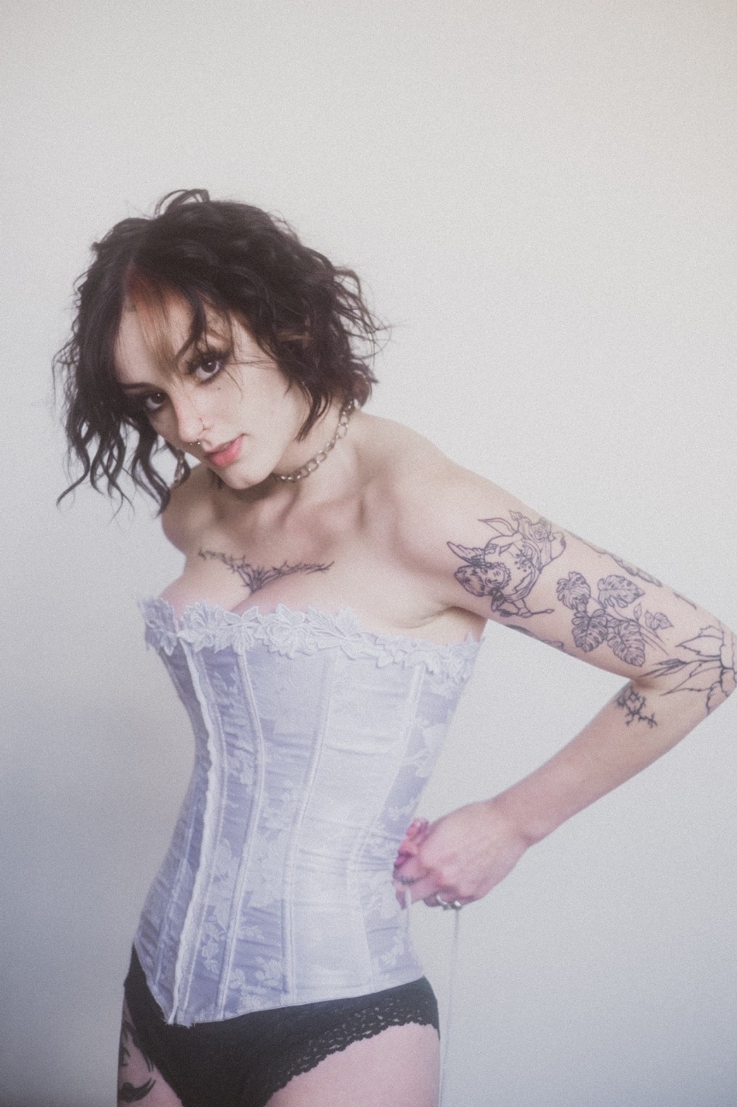 Art Model Hexmotel 8×12″ Color Archival Photographic Print Lustre Finish
