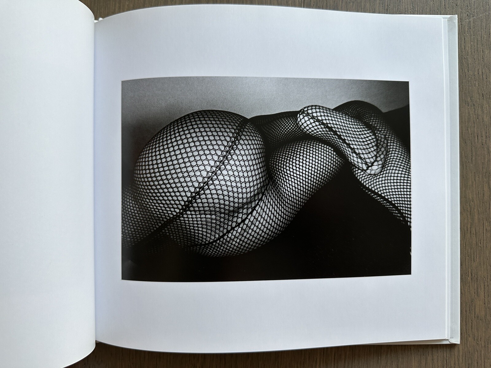 🎈SupRARE! Daido Moriyama – Tights, First Limited Edition, 2011, HC, Japan Araki