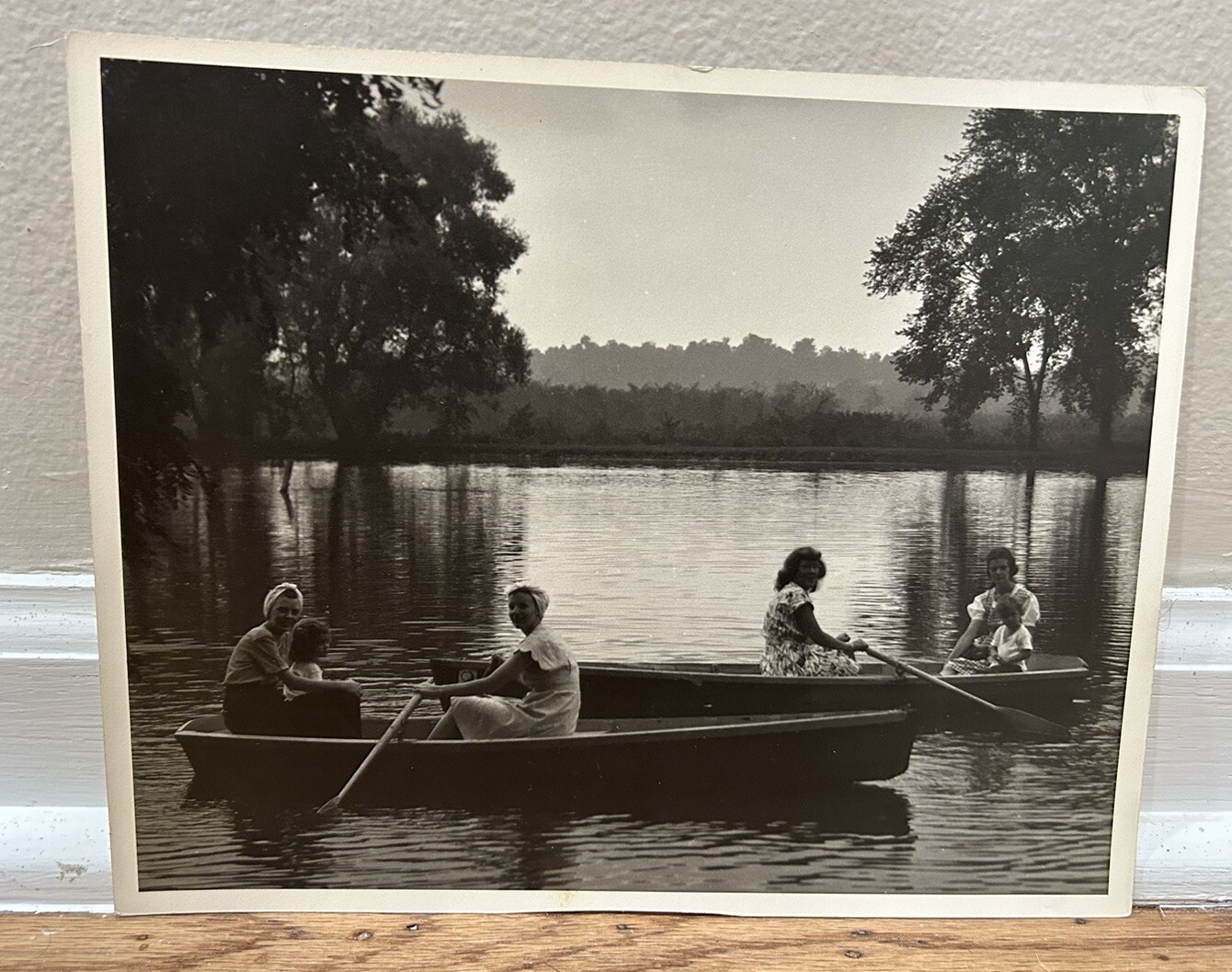 Arthur Gray Standard Oil Photographer Cleveland Ohio Beautiful Women Canoeing!!