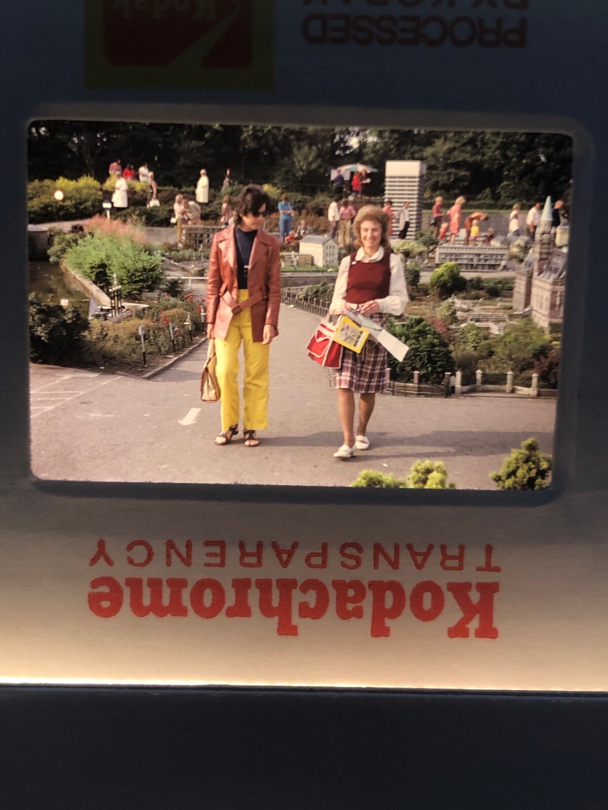 Lot Of 40 Vintage England And Portugal Family Vacation 35mm Color Slides ct6