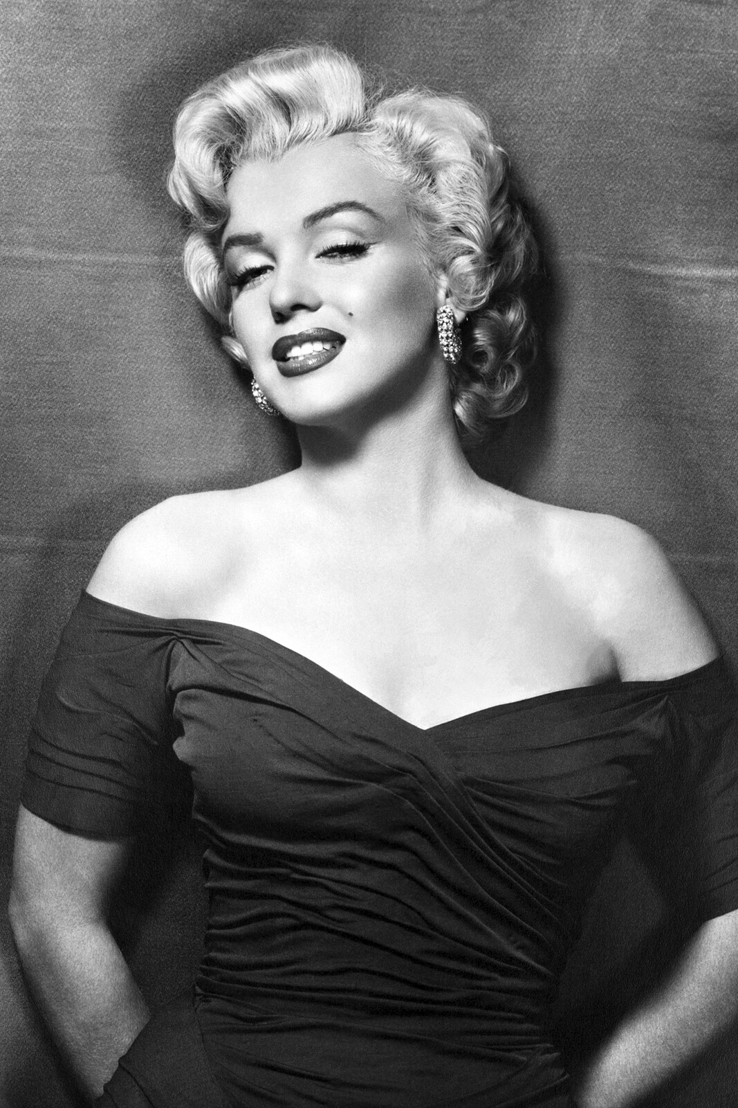New Photo: Legendary Movie Star Marilyn Monroe, Actress and Sex Symbol – 6 Sizes