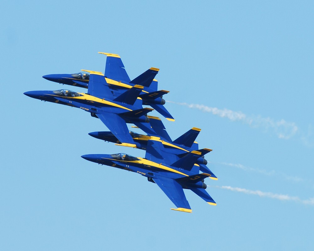 8×10 Color photo of the USN Blue Angels performing in North Kingstown, RI.