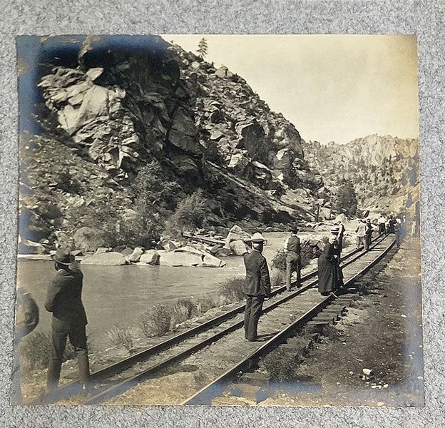 Western Americana / Vernacular Photo Album Minnesota to Canada ca. 1890s VG+