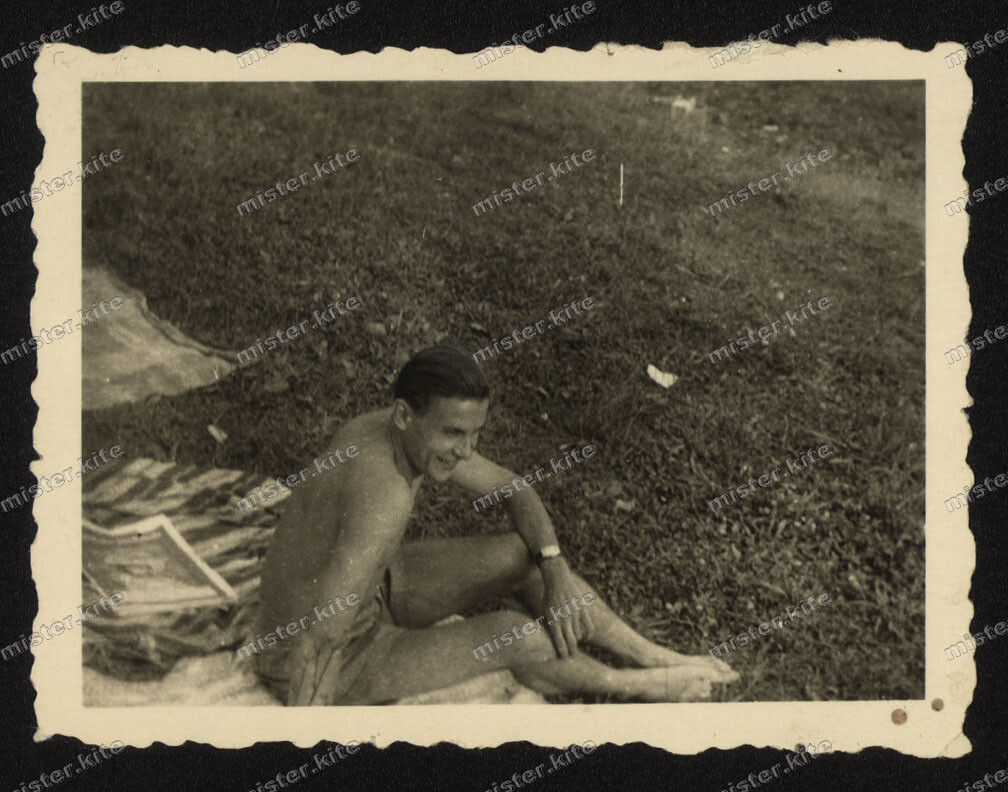 athletic-happy-cute-young-boy-man-nude-meadow-blanket-16
