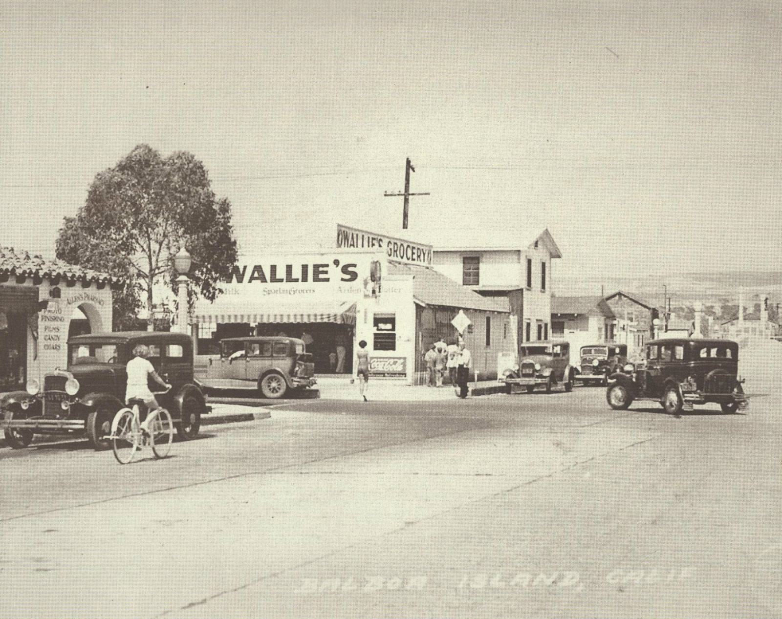 NEWPORT BEACH Balboa Island Wallie’s Marine St VINTAGE Photo Print 1479 11 x 14