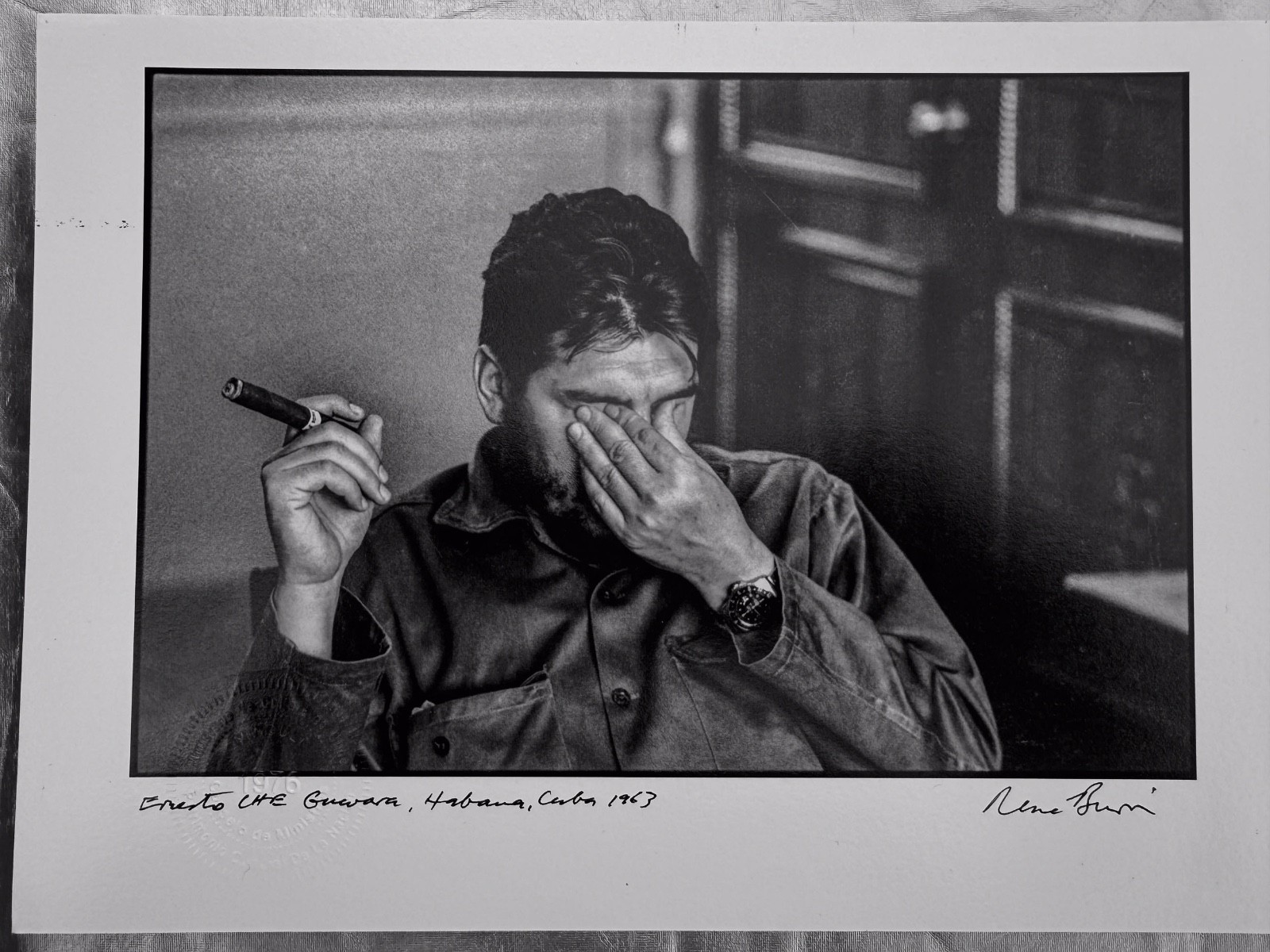 Photograph of Che Guevara by René Burri – Havana, Cuba 1963 – Iconic Image