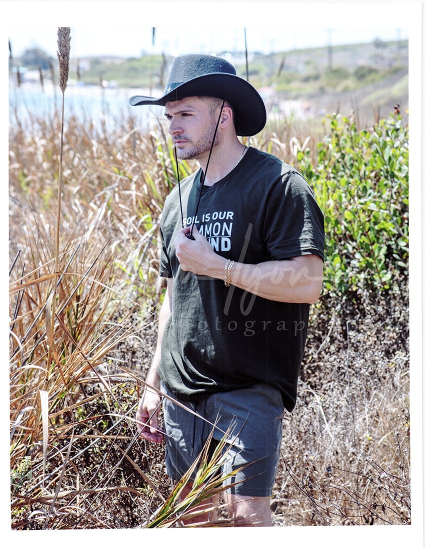 11 X 8.5 Alan Lyon Original Male Photo gay interest (2) Phil at the ocean