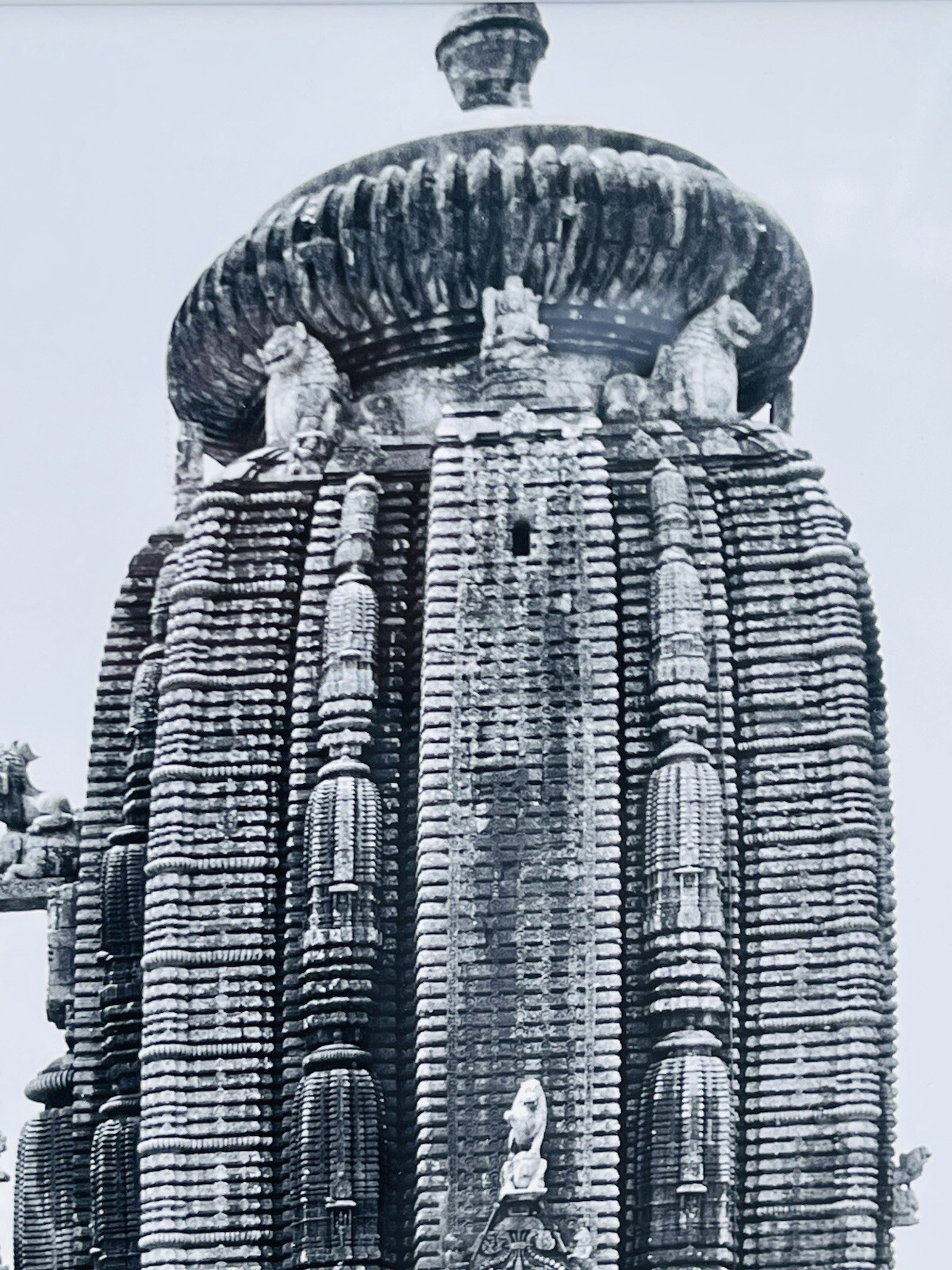 New York Photojournalist Eliot Elisofon Signed Photo. Lingaraj Temple India 1955