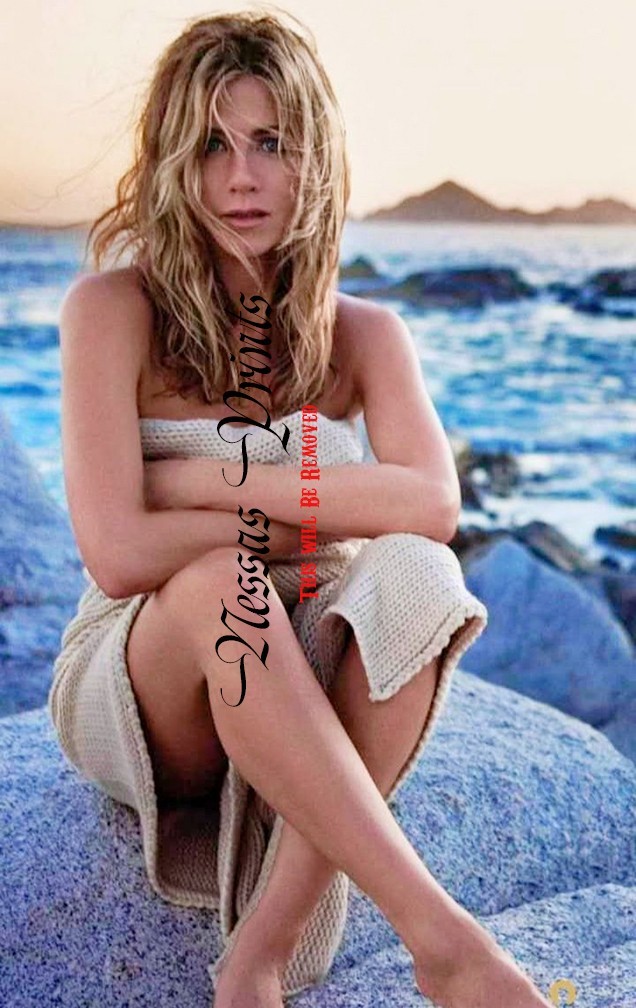 Jennifer Aniston Photo REPRINTS 8.5″x14″