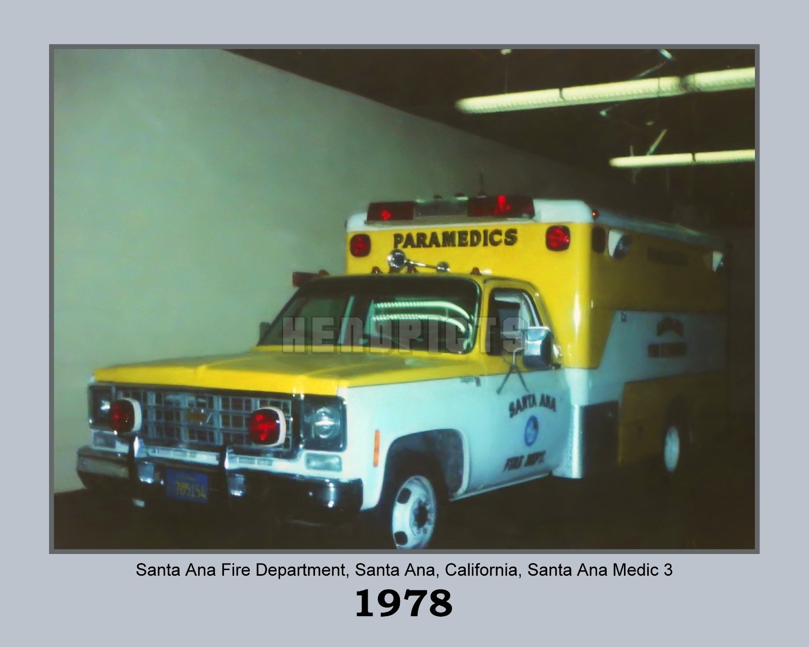 Santa Ana Fire Dept. Paramedic Unit (Medic-3) 8×10 Unframed Photo VFRPBT_0045