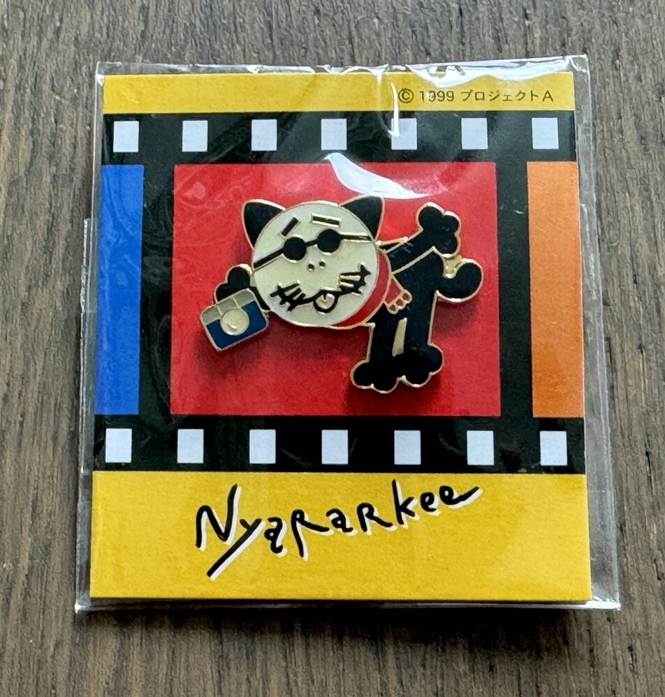 RARE! Nobuyoshi Araki – Nyararkee – Vintage Pin Badge, 1999, Street Photographer