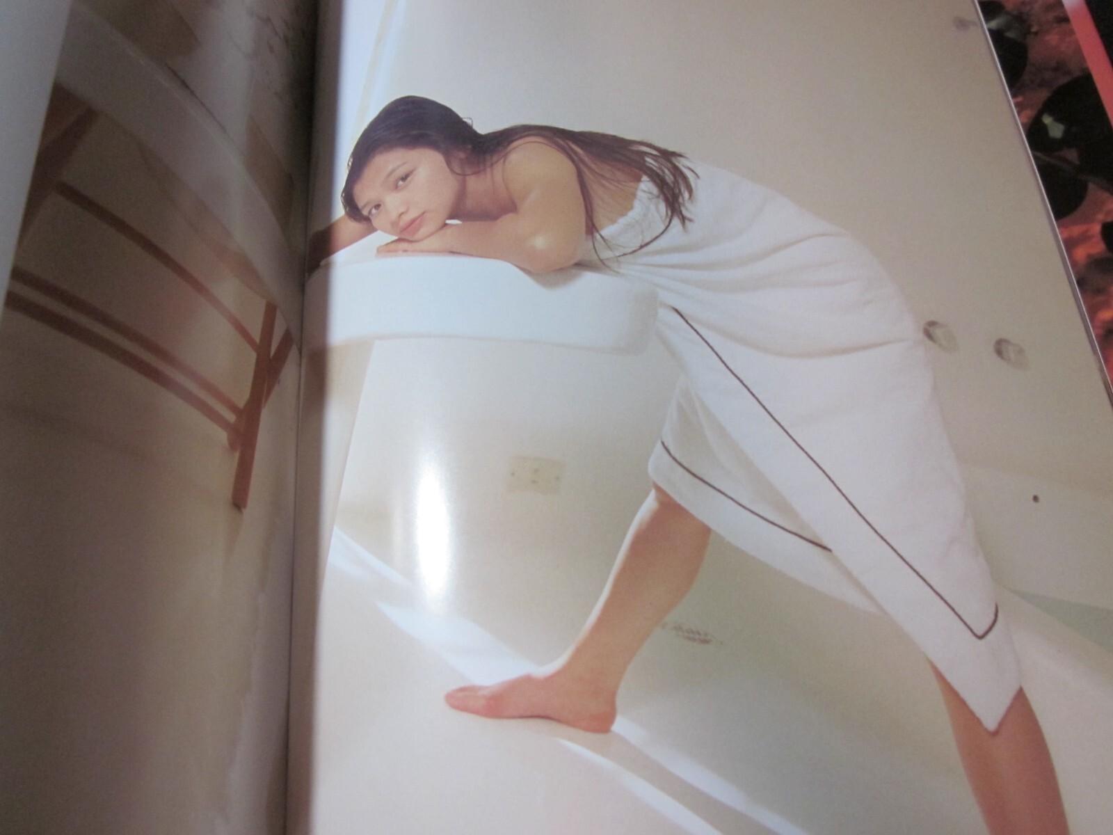 Vivian Hsu Photo Book VENUS JAPAN 1996 1st. edition 1st. ptint
