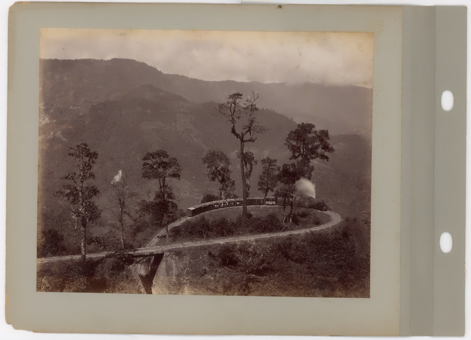 Darjeeling Himalayan Railway Loop Cylon Sri Lanka Narayen Scowen Albumen 1880